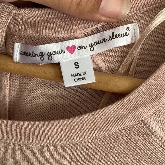 Dusty pink oversized thin knit sweater Sz S - Picture 2 of 5